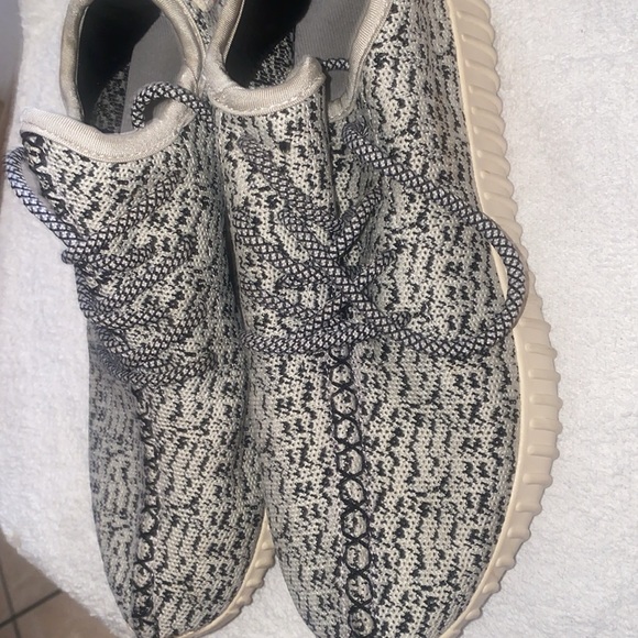 Yeezy Turtle Dove - Picture 3 of 11